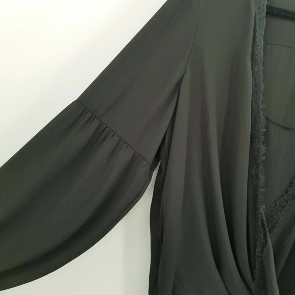 BCBGMaxazira black faux wrap blouse womens size XL long sleeve shell lace trim - Picture 9 of 12